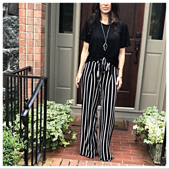✨LAST ONE✨Black /white stripe tie waist wide pants - Picture 3 of 8